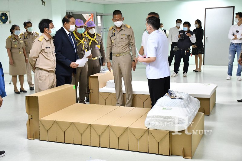 20210426-Governor inspects field hospitals-042.JPG